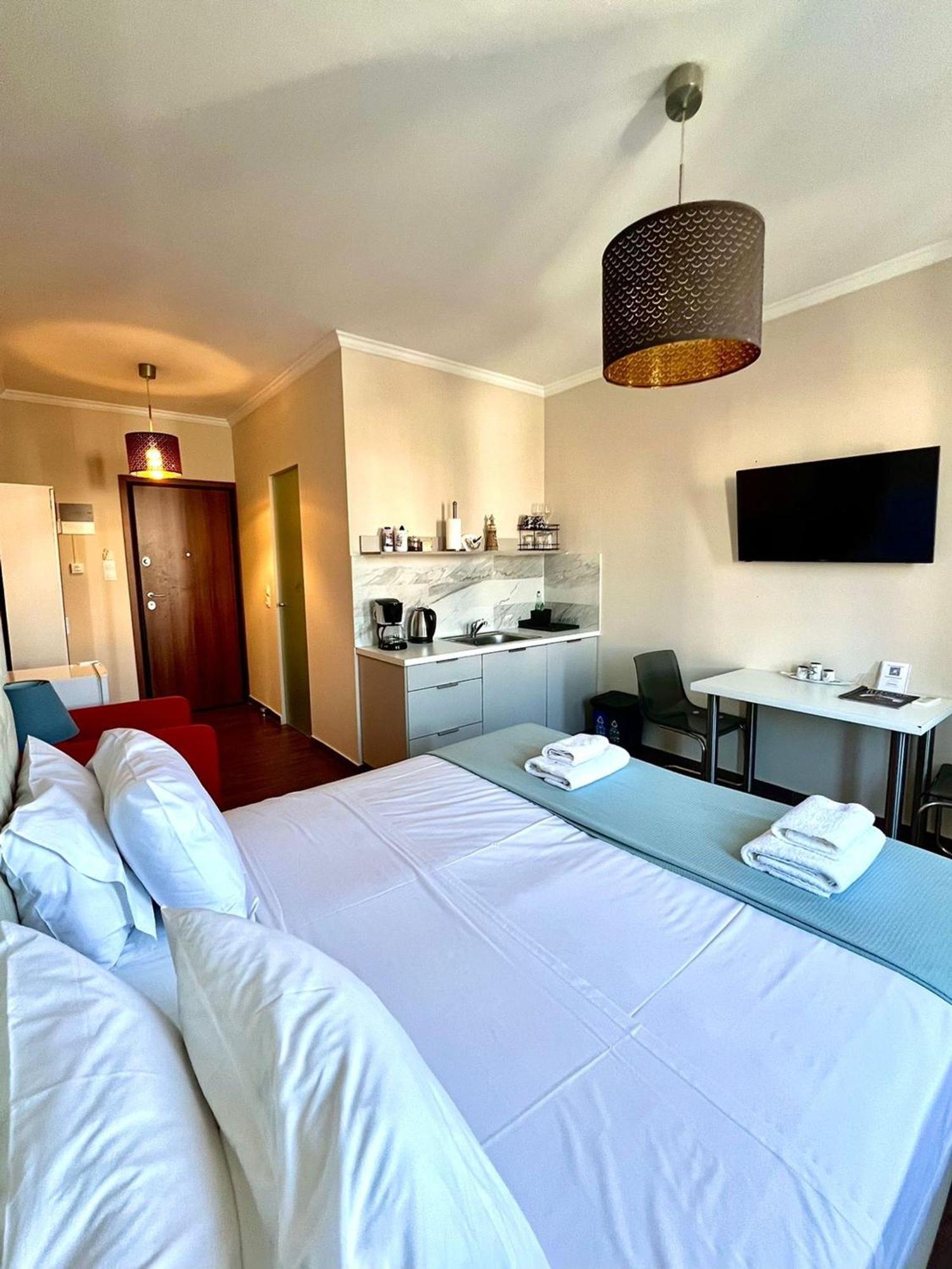 Apartment Ermou Fashion #508 @ Plaka - King Size Bed Athen