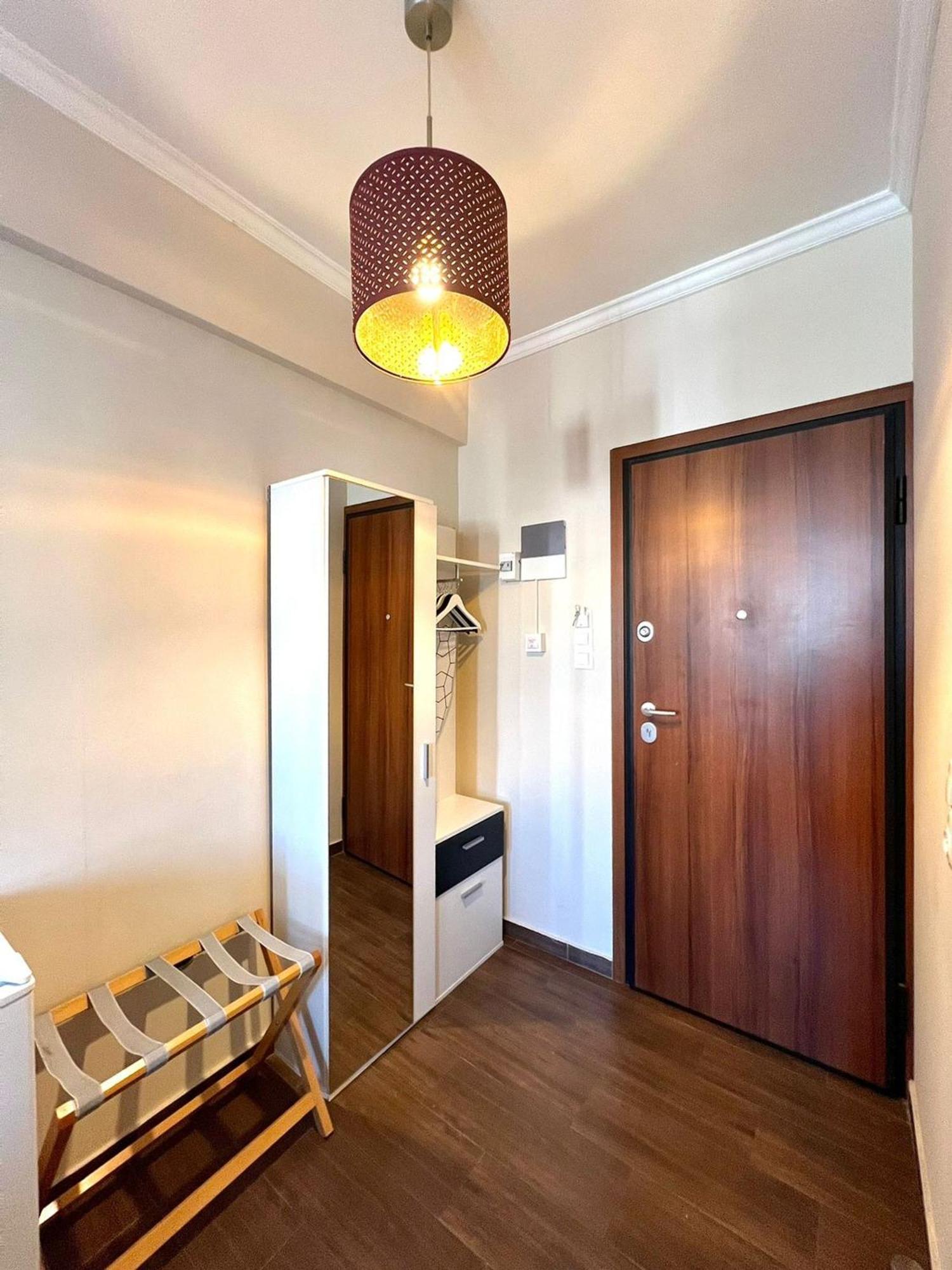 Ermou Fashion #508 @ Plaka - King Size Bed